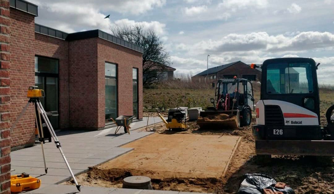 Flisebelægning af entreprenør i Horsens